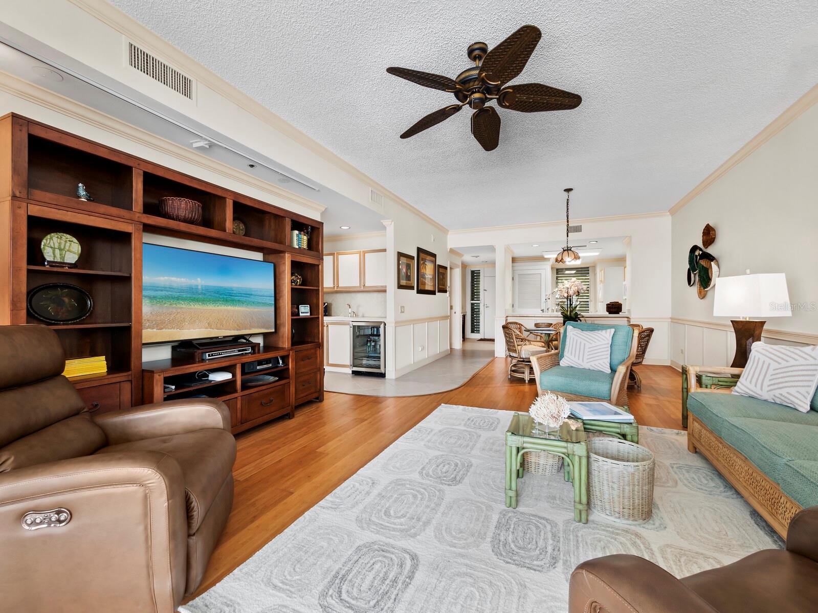615 DREAM ISLAND PL #105, LONGBOAT KEY, FL, 34228
