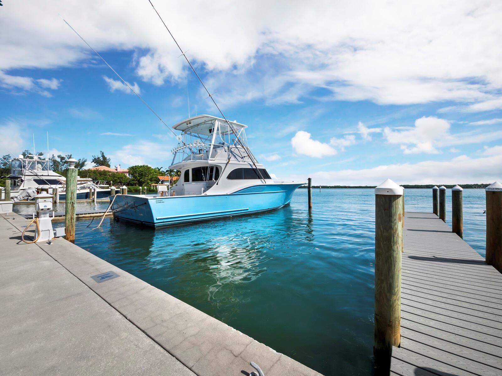 615 DREAM ISLAND PL #105, LONGBOAT KEY, FL, 34228