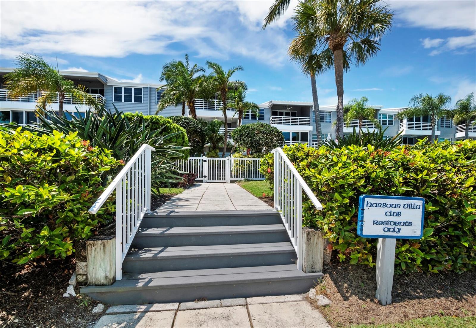 615 DREAM ISLAND PL #105, LONGBOAT KEY, FL, 34228