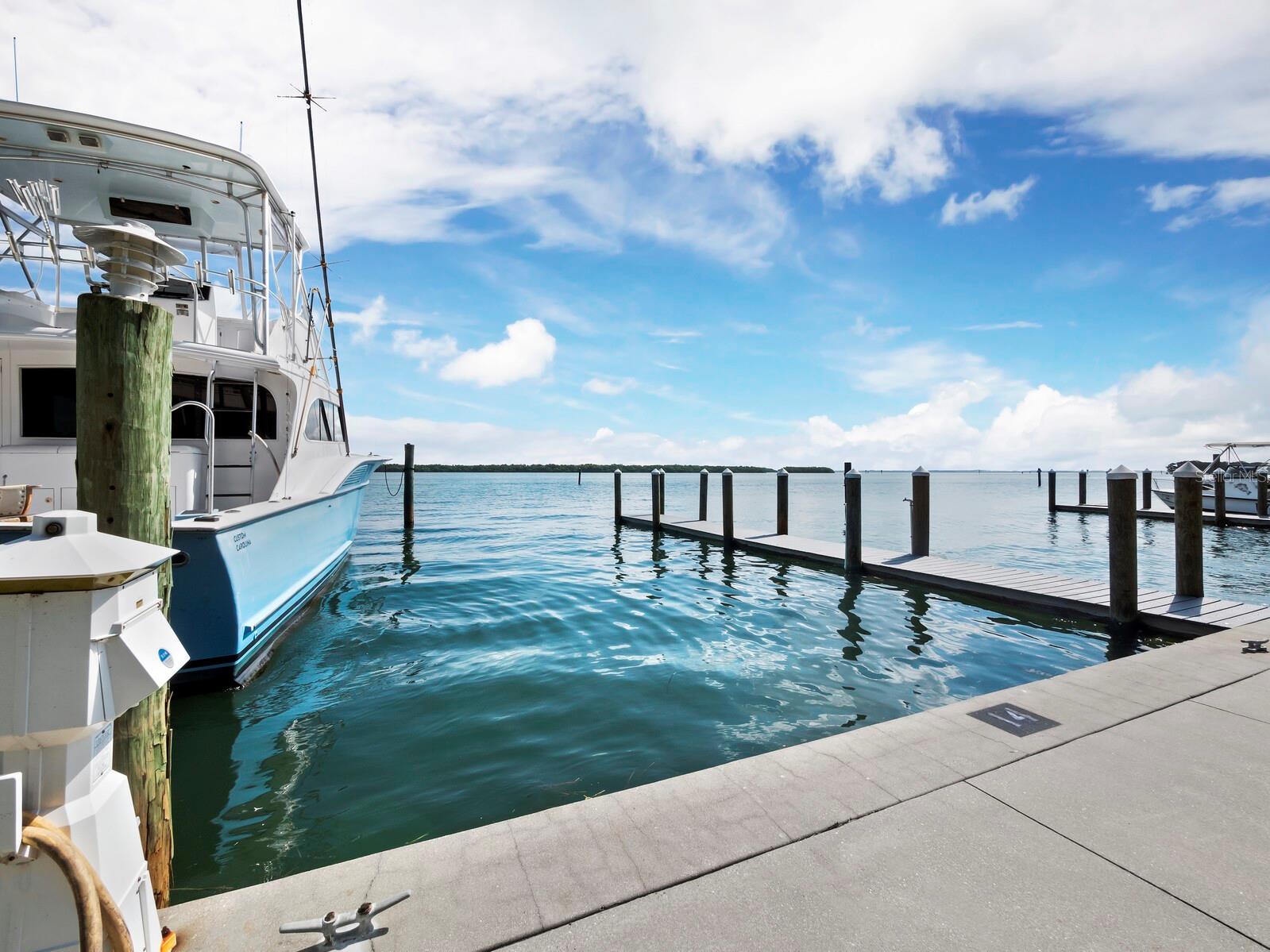 615 DREAM ISLAND PL #105, LONGBOAT KEY, FL, 34228