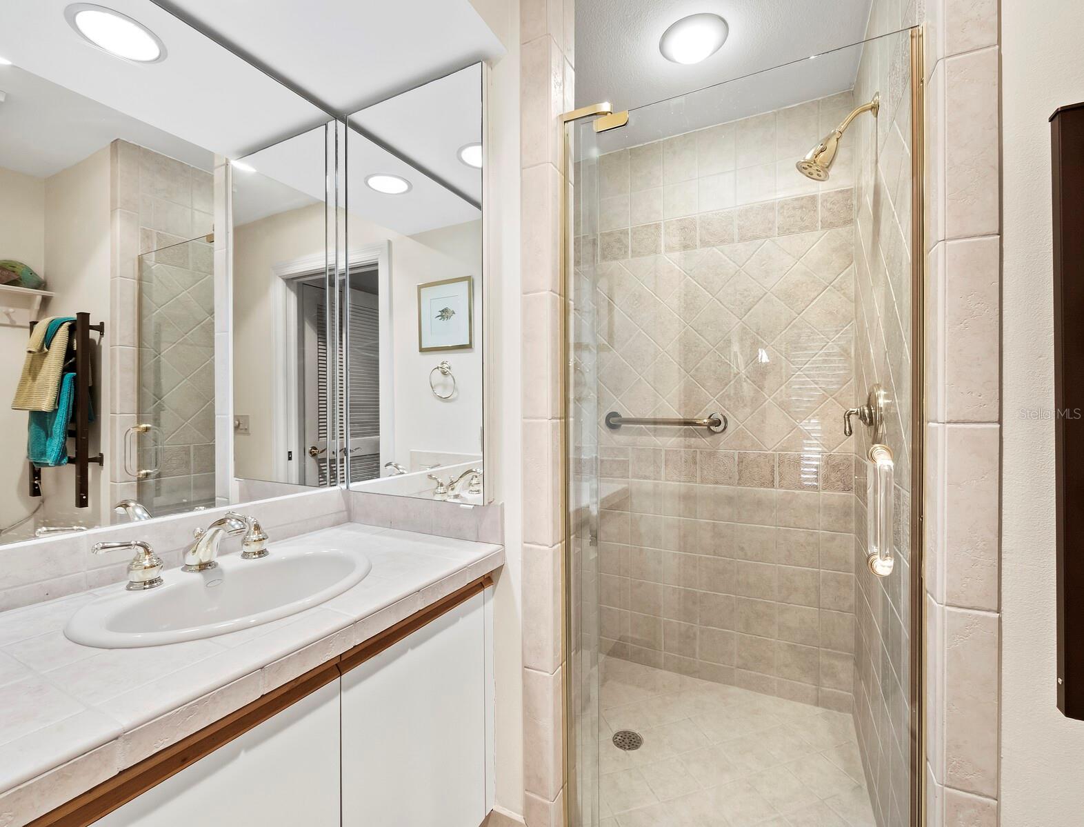 615 DREAM ISLAND PL #105, LONGBOAT KEY, FL, 34228
