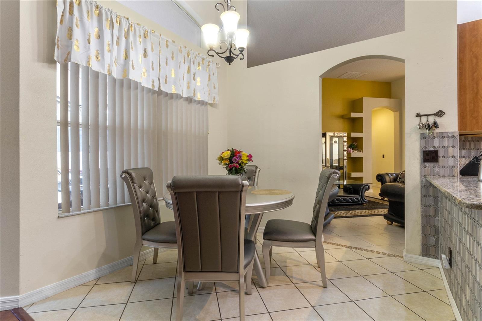 2350 RAMBLING OAKS WAY, KISSIMMEE, FL, 34746
