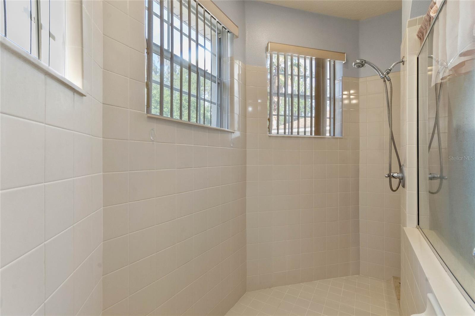 2350 RAMBLING OAKS WAY, KISSIMMEE, FL, 34746