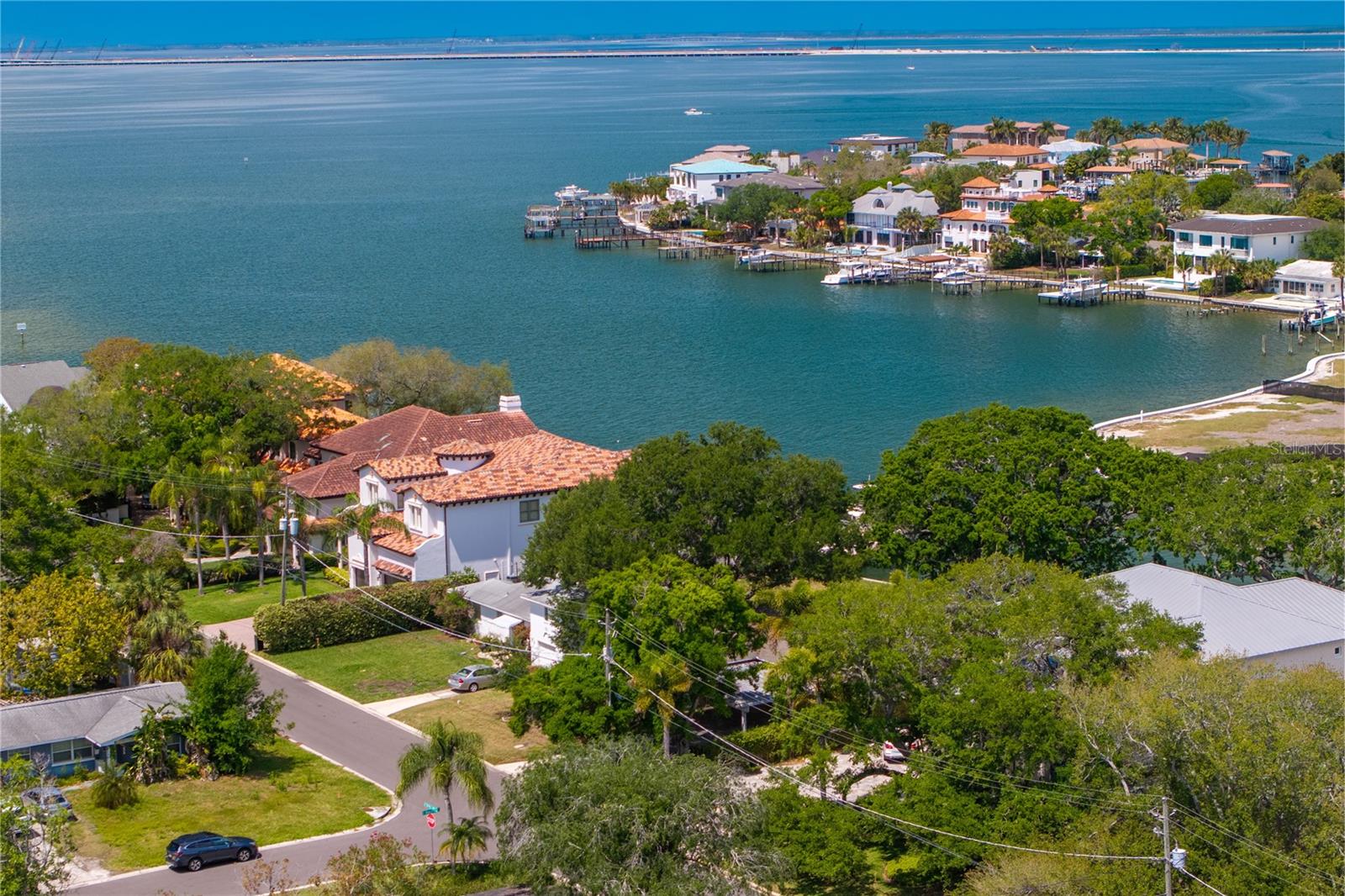 5009 W SPRING LAKE DR, TAMPA, FL, 33629