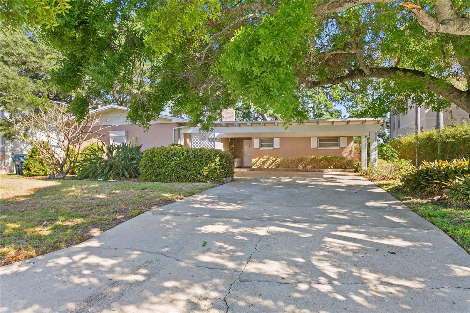5009 W SPRING LAKE DR, TAMPA, FL, 33629
