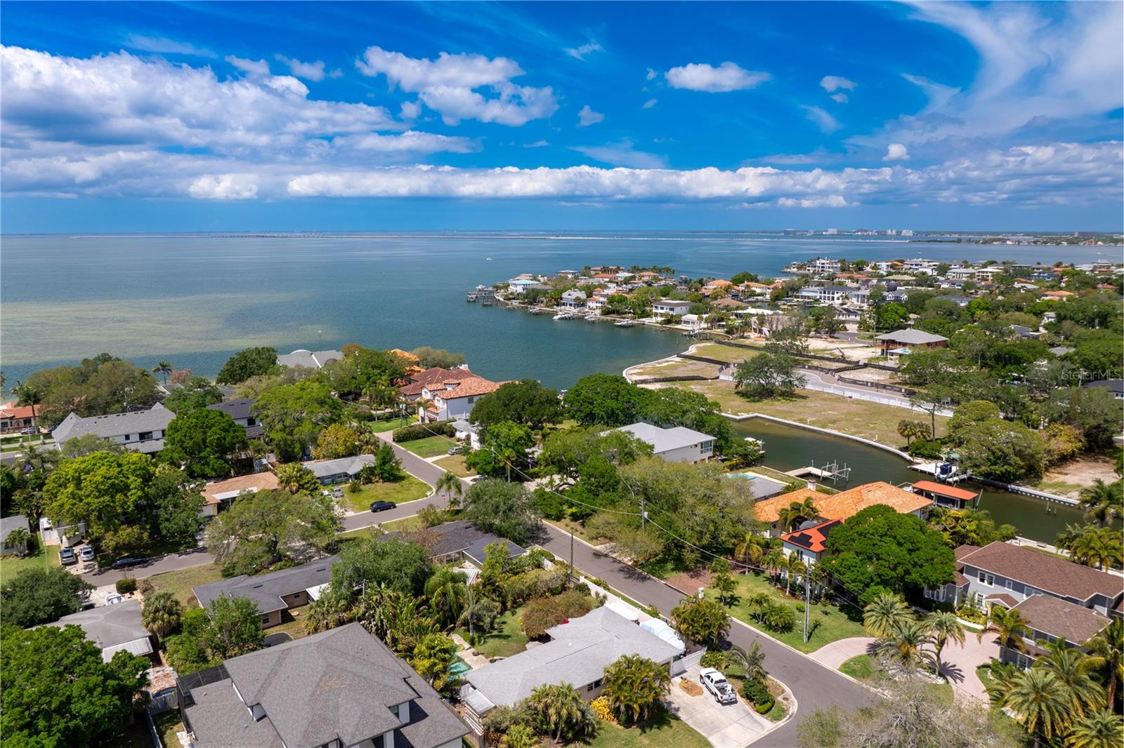 5009 W SPRING LAKE DR, TAMPA, FL, 33629