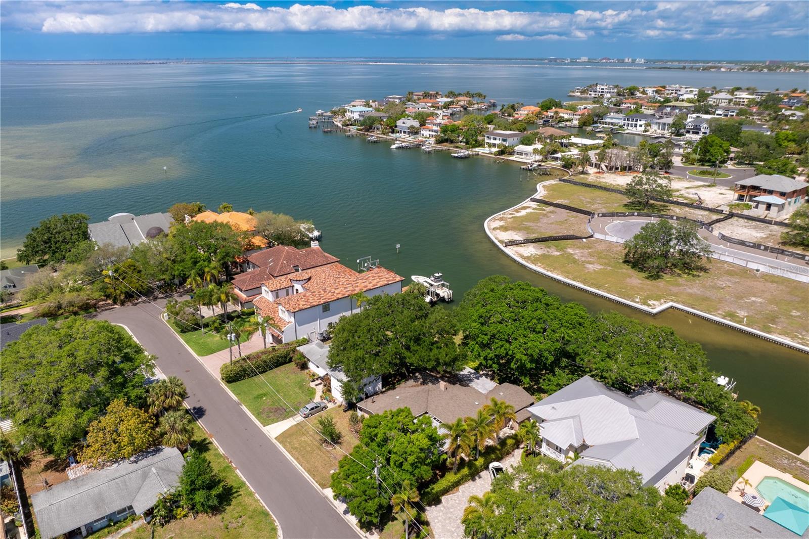 5009 W SPRING LAKE DR, TAMPA, FL, 33629