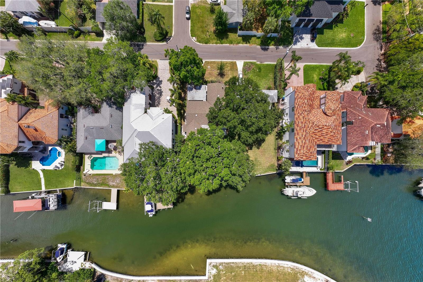 5009 W SPRING LAKE DR, TAMPA, FL, 33629