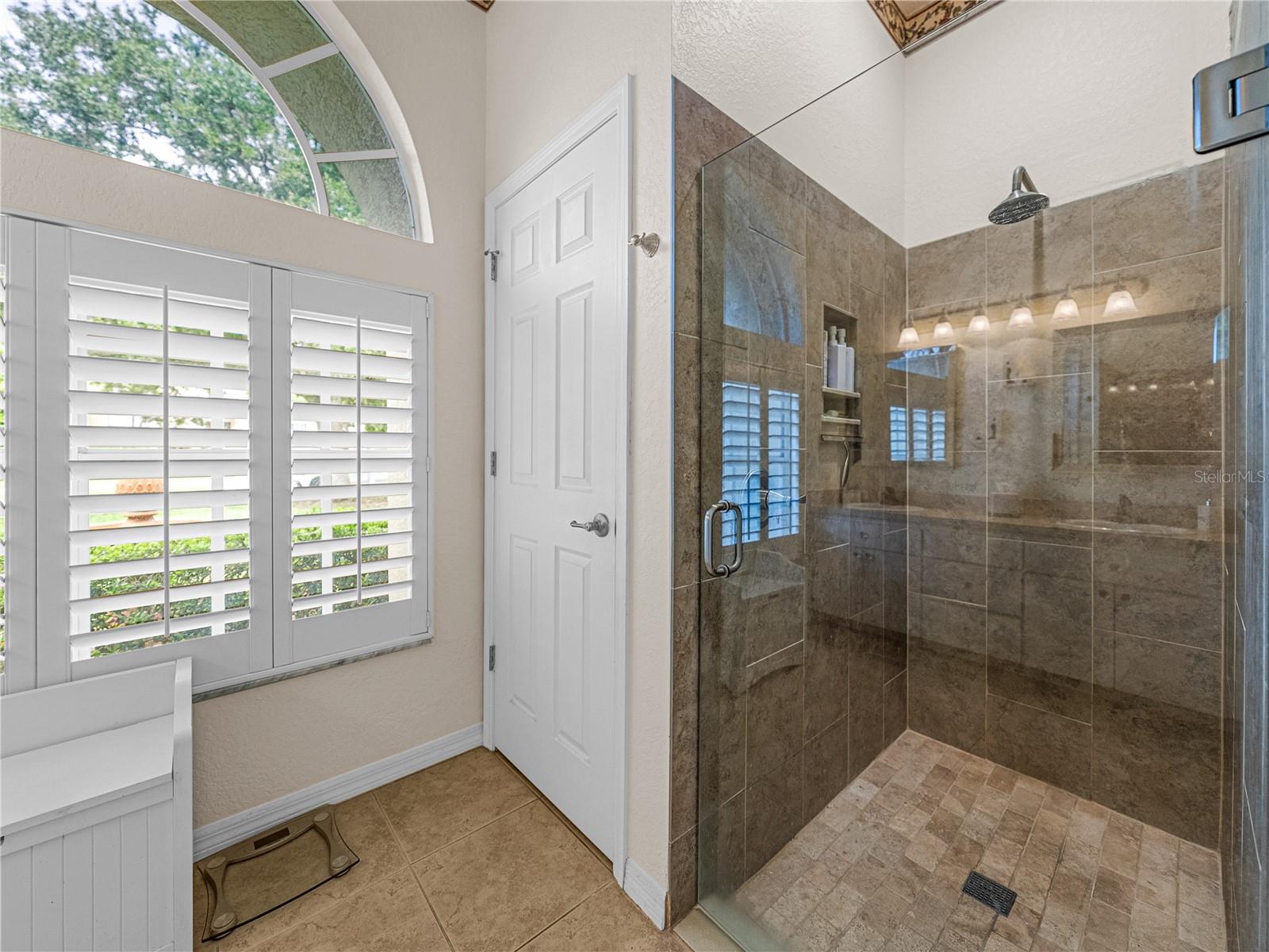 12215 WOODLANDS CIR, DADE CITY, FL, 33525