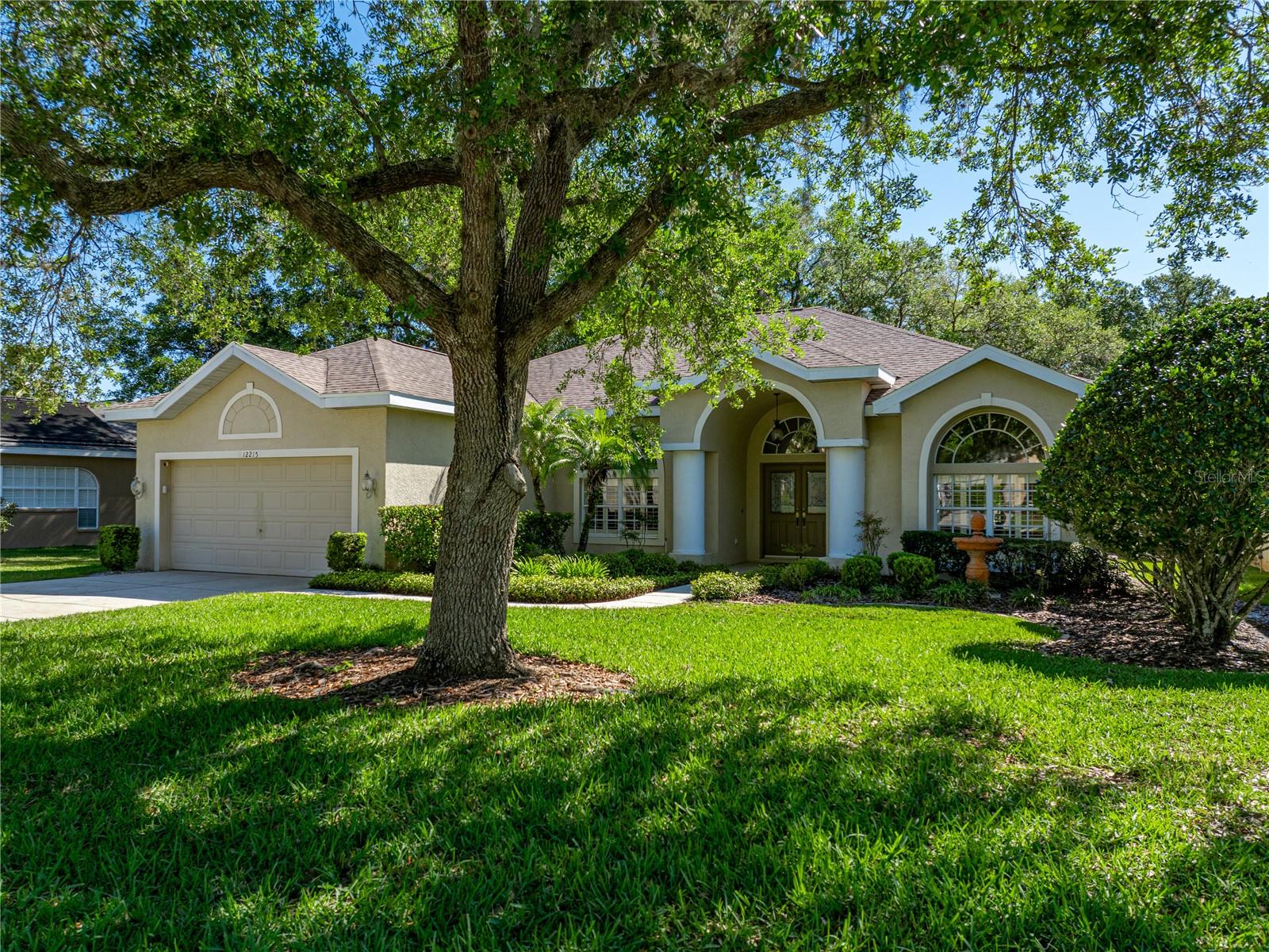 12215 WOODLANDS CIR, DADE CITY, FL, 33525