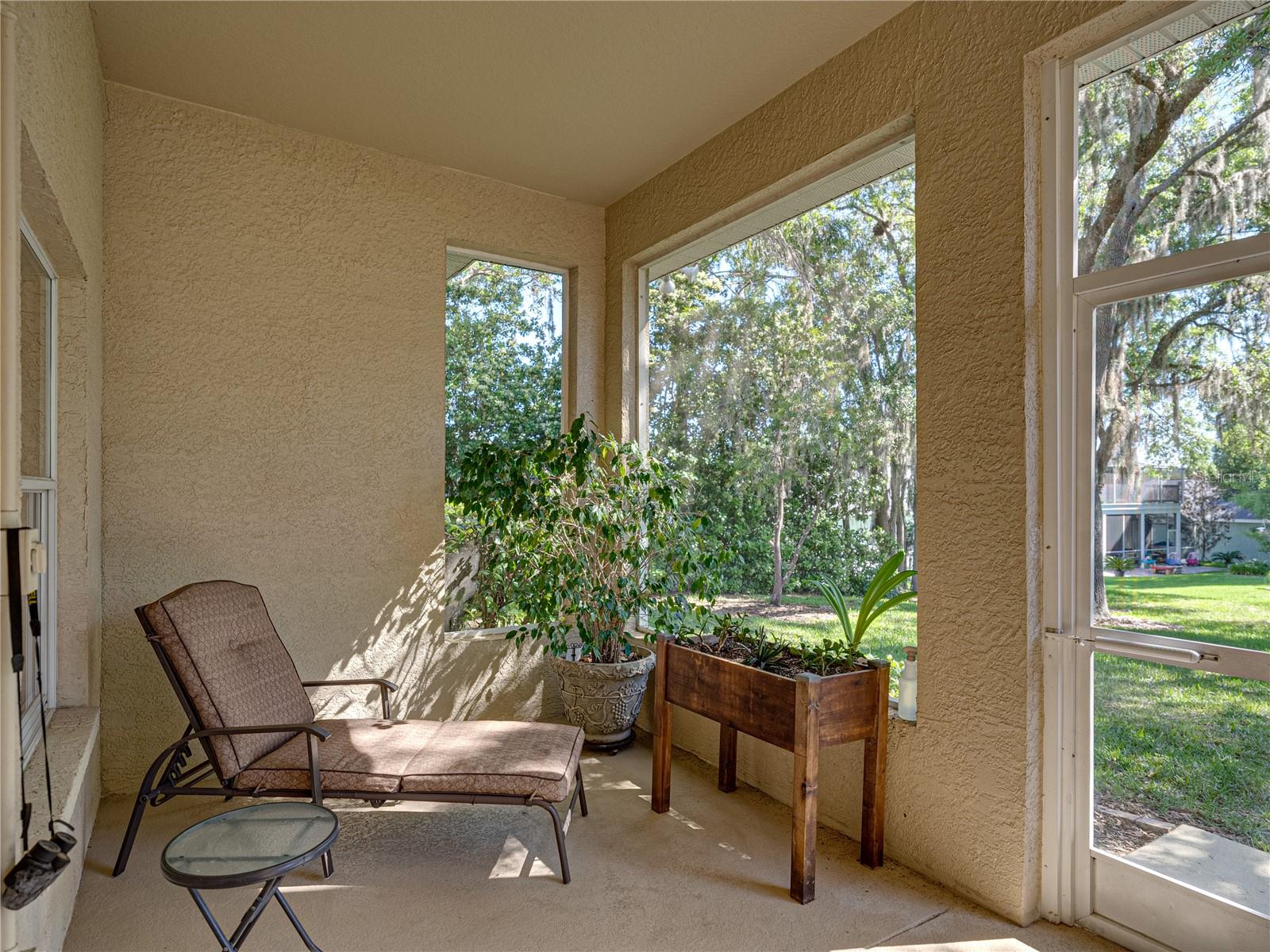 12215 WOODLANDS CIR, DADE CITY, FL, 33525