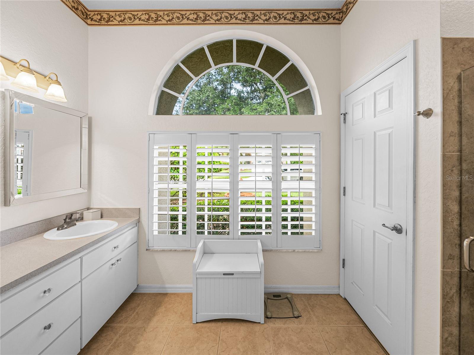 12215 WOODLANDS CIR, DADE CITY, FL, 33525