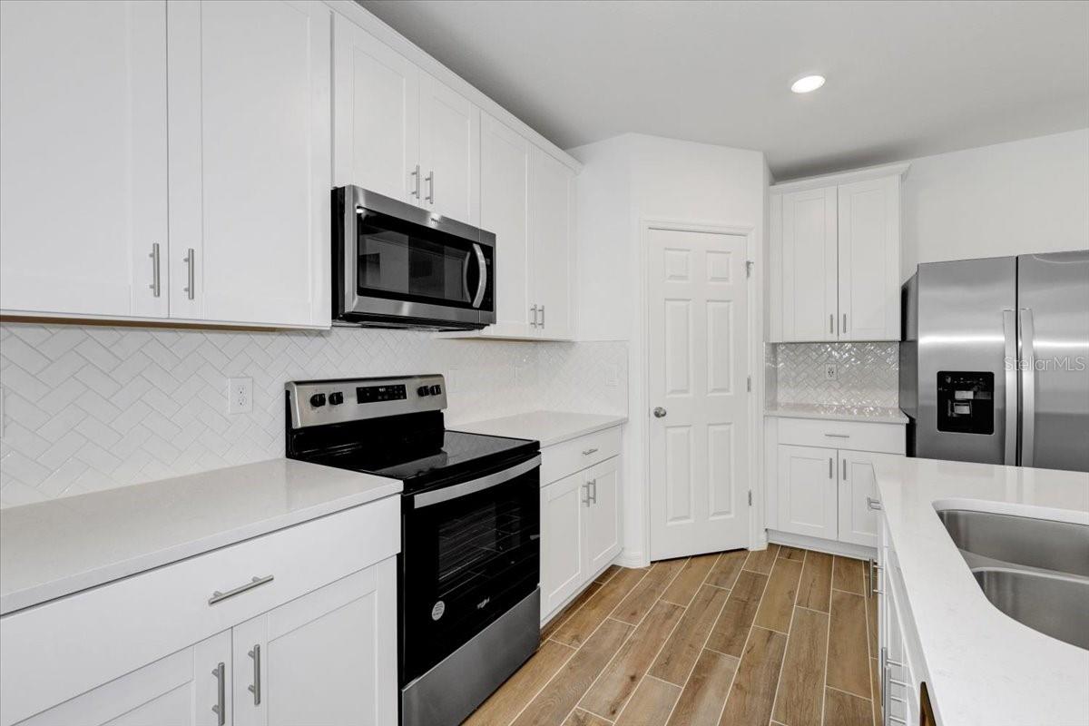 2626 IRISH ELK AVE, DAVENPORT, FL, 33837
