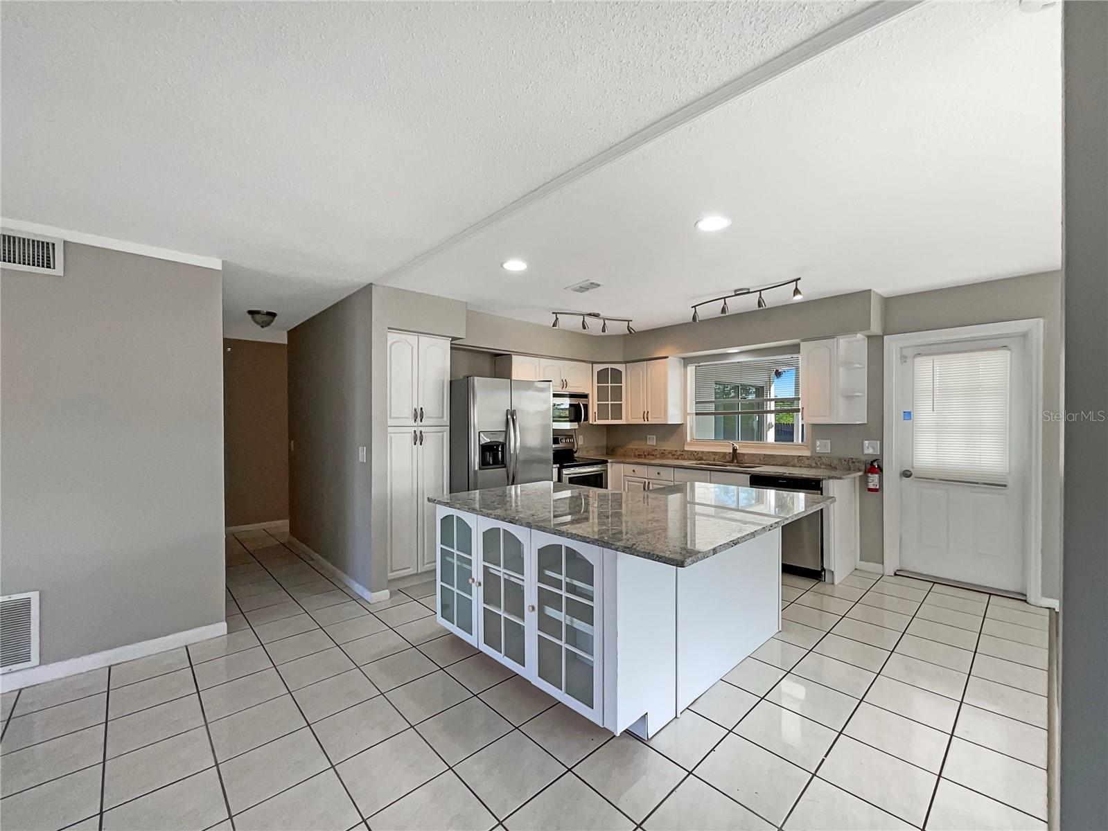 759 LITTLE WEKIVA CIR, ALTAMONTE SPRINGS, FL, 32714