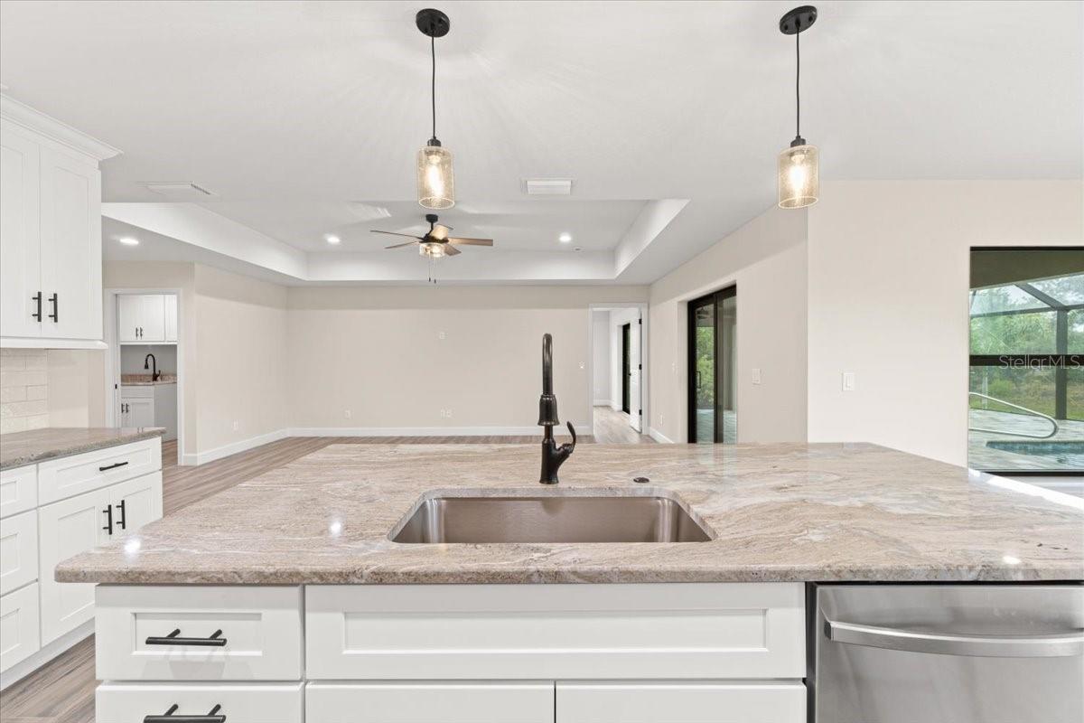 156 HADDOCK DR, ROTONDA WEST, FL, 33947