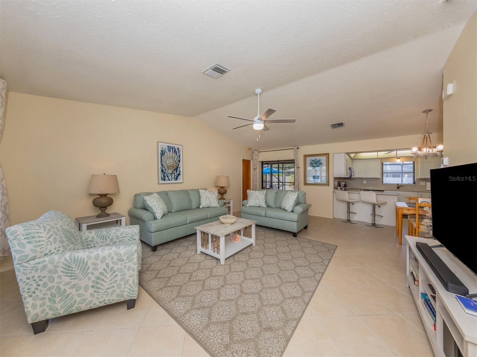 1211 SOUTHLAND RD, VENICE, FL, 34293