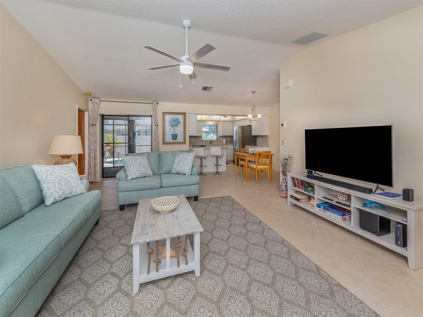 1211 SOUTHLAND RD, VENICE, FL, 34293