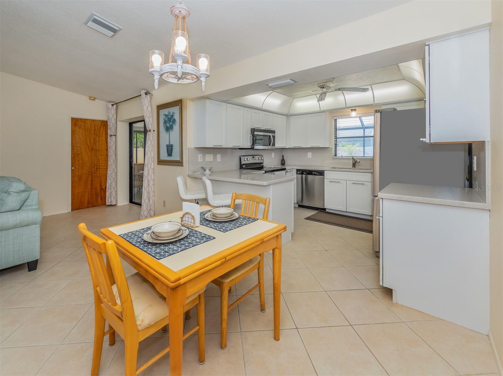 1211 SOUTHLAND RD, VENICE, FL, 34293