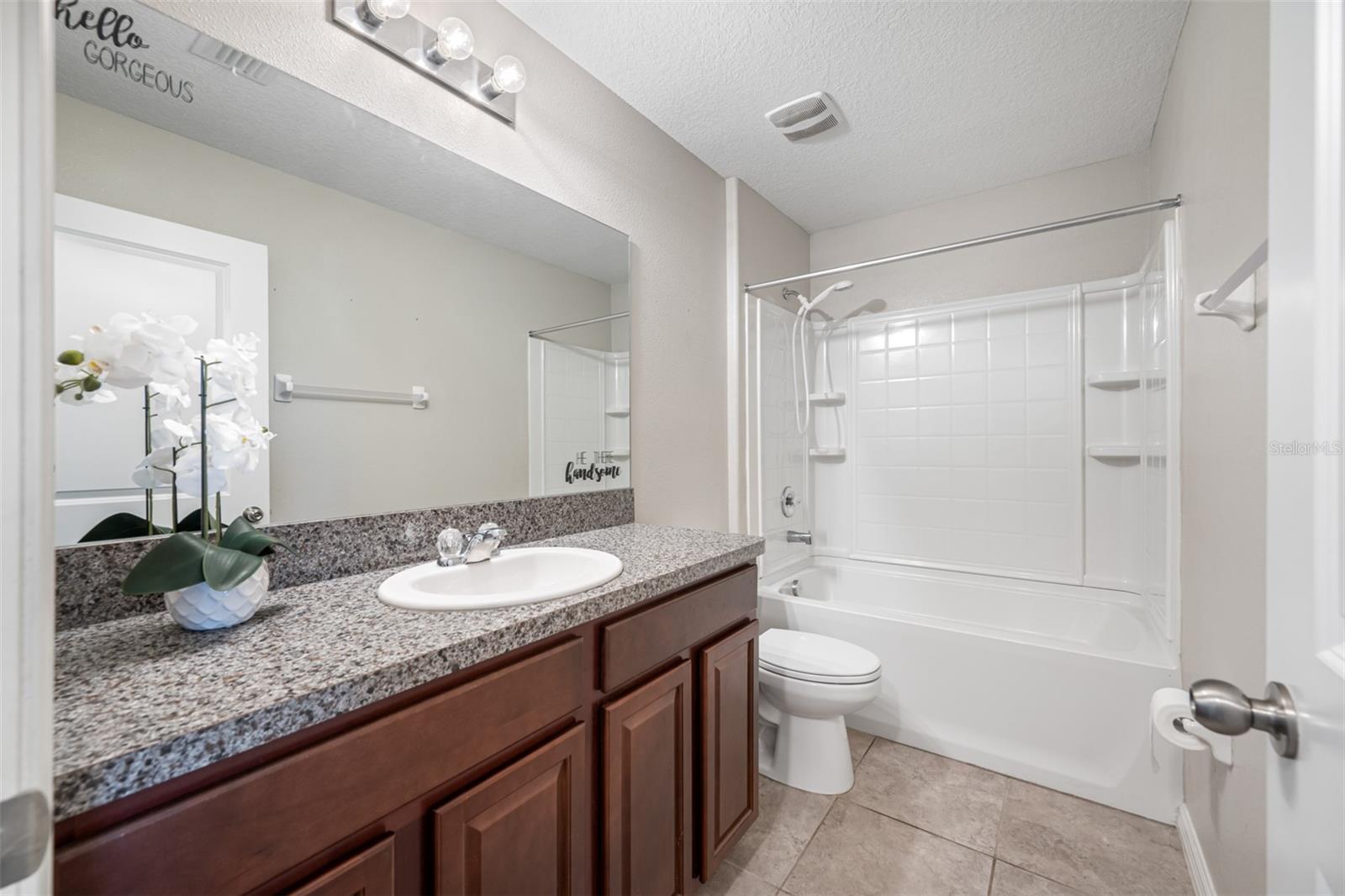 17035 PEACEFUL VALLEY DR, WIMAUMA, FL, 33598