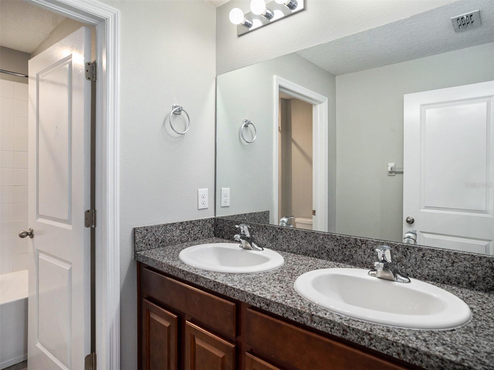 9731 SAGE CREEK DR, RUSKIN, FL, 33573