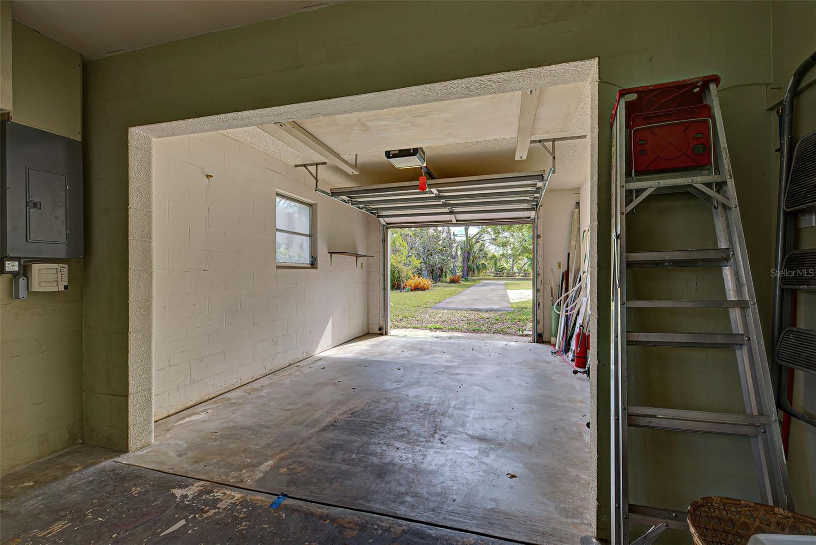 110 S OXFORD DR, ENGLEWOOD, FL, 34223