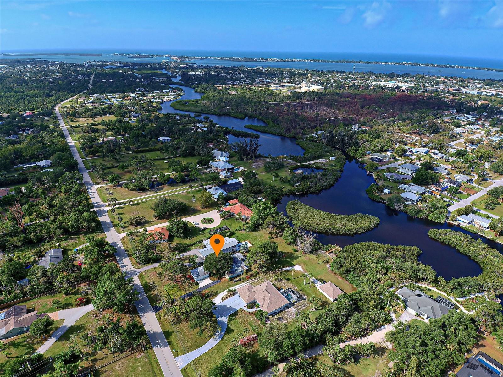 110 S OXFORD DR, ENGLEWOOD, FL, 34223