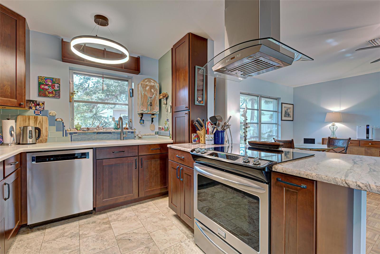 110 S OXFORD DR, ENGLEWOOD, FL, 34223