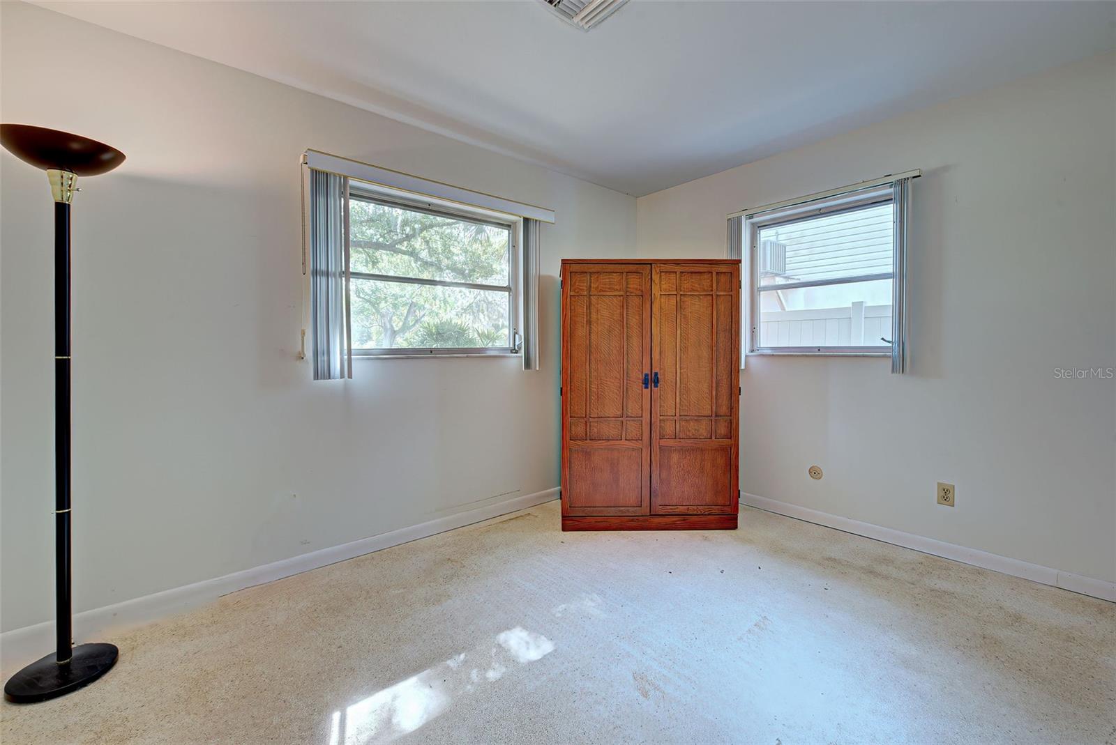 110 S OXFORD DR, ENGLEWOOD, FL, 34223
