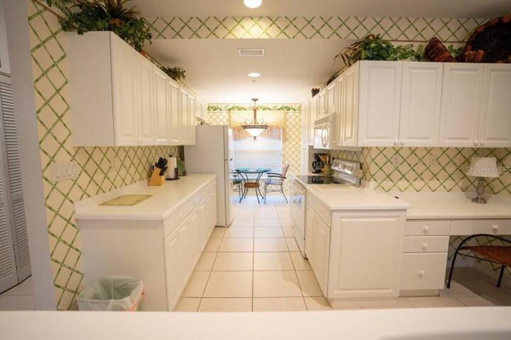 7189 STRAND CIR #1, BRADENTON, FL, 34203