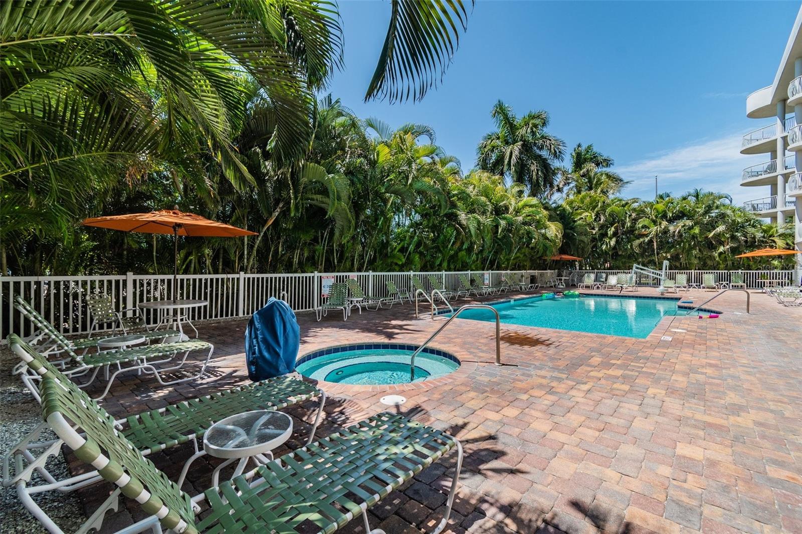 11605 GULF BLVD #208, TREASURE ISLAND, FL, 33706