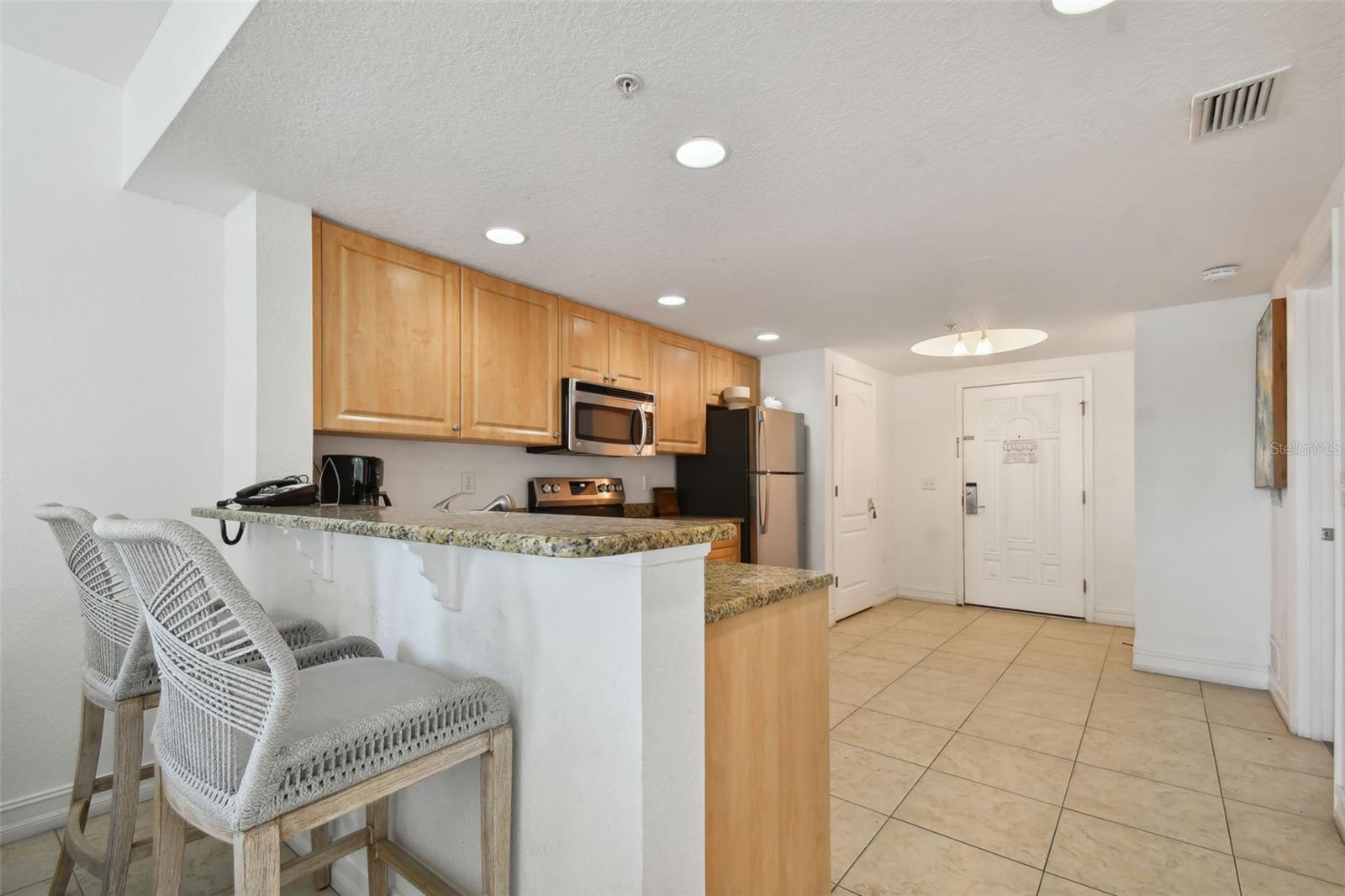 11605 GULF BLVD #208, TREASURE ISLAND, FL, 33706