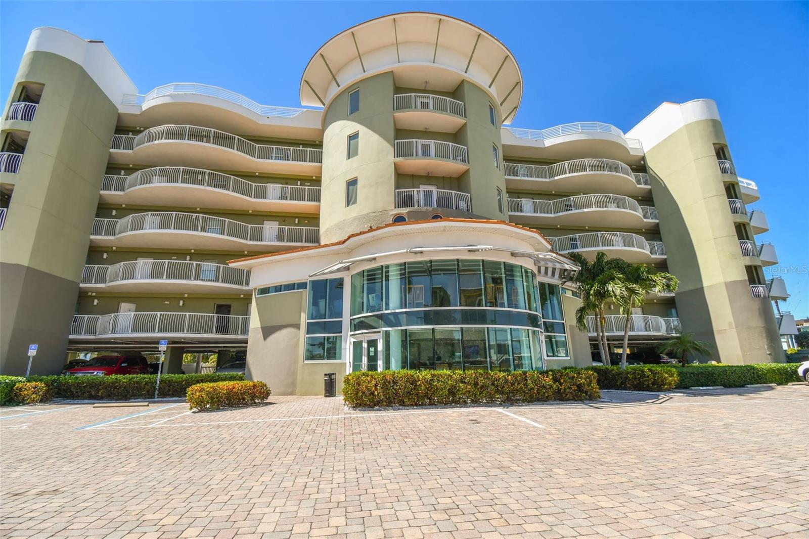 11605 GULF BLVD #208, TREASURE ISLAND, FL, 33706