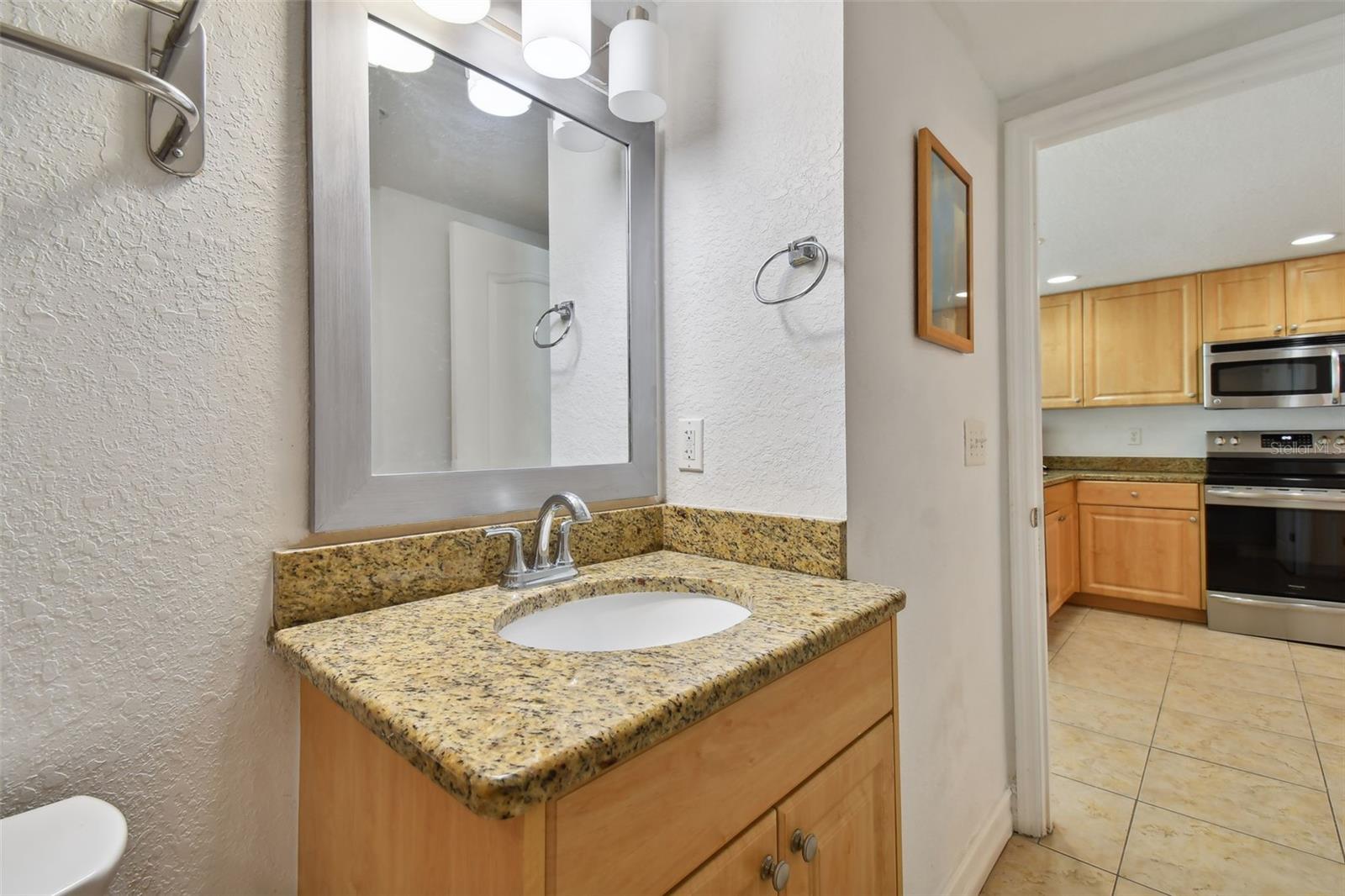 11605 GULF BLVD #208, TREASURE ISLAND, FL, 33706
