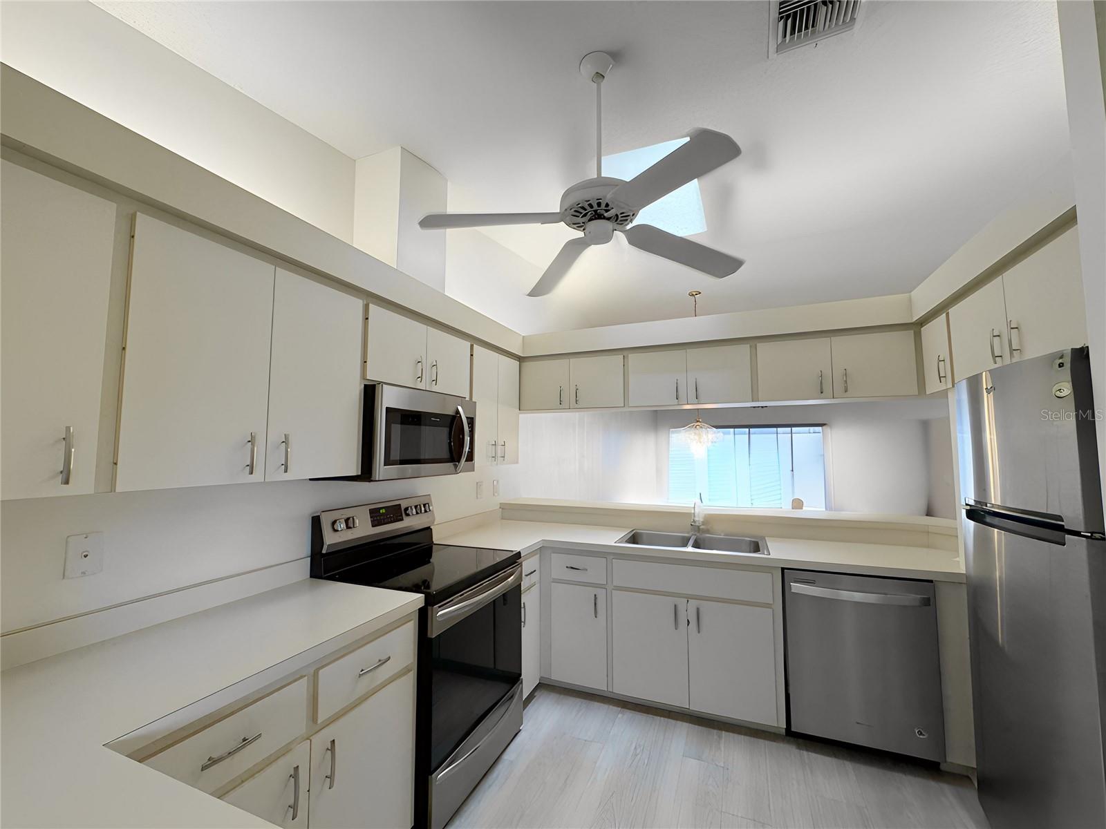 5524 37TH ST E #0, BRADENTON, FL, 34203