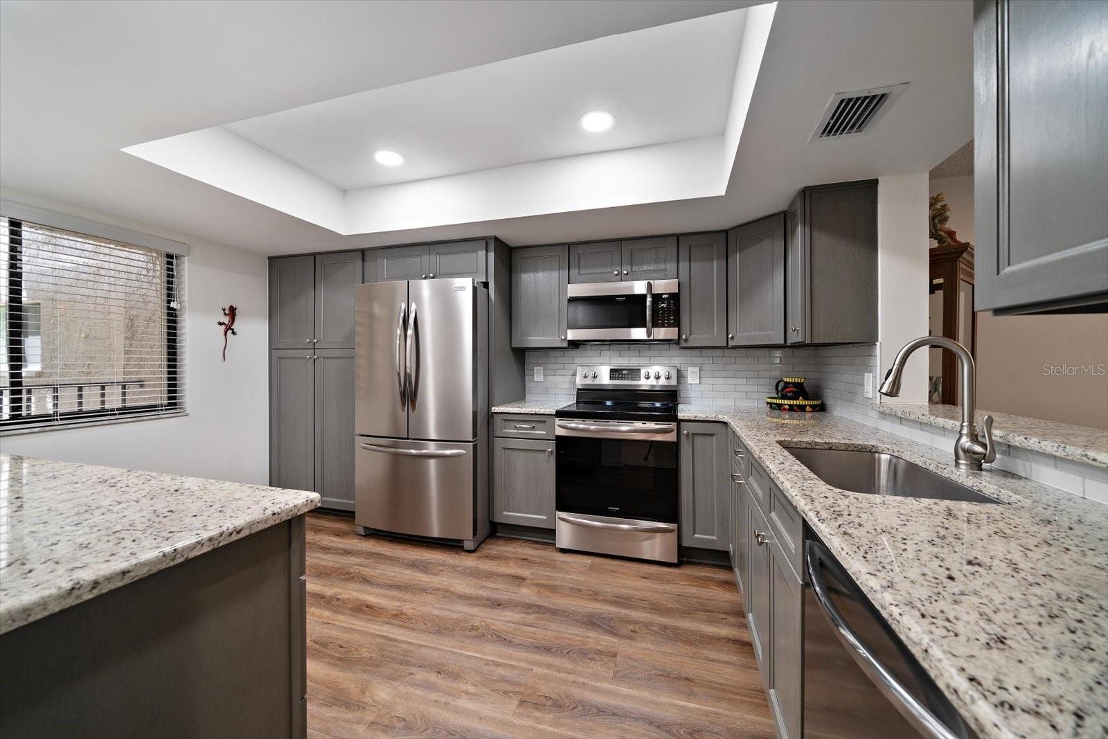 700 STARKEY RD #333, LARGO, FL, 33771