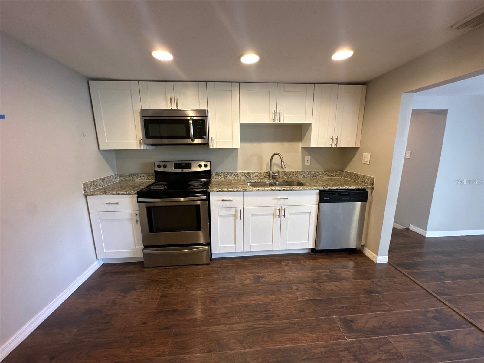 515 E MORGAN ST, TARPON SPRINGS, FL, 34689