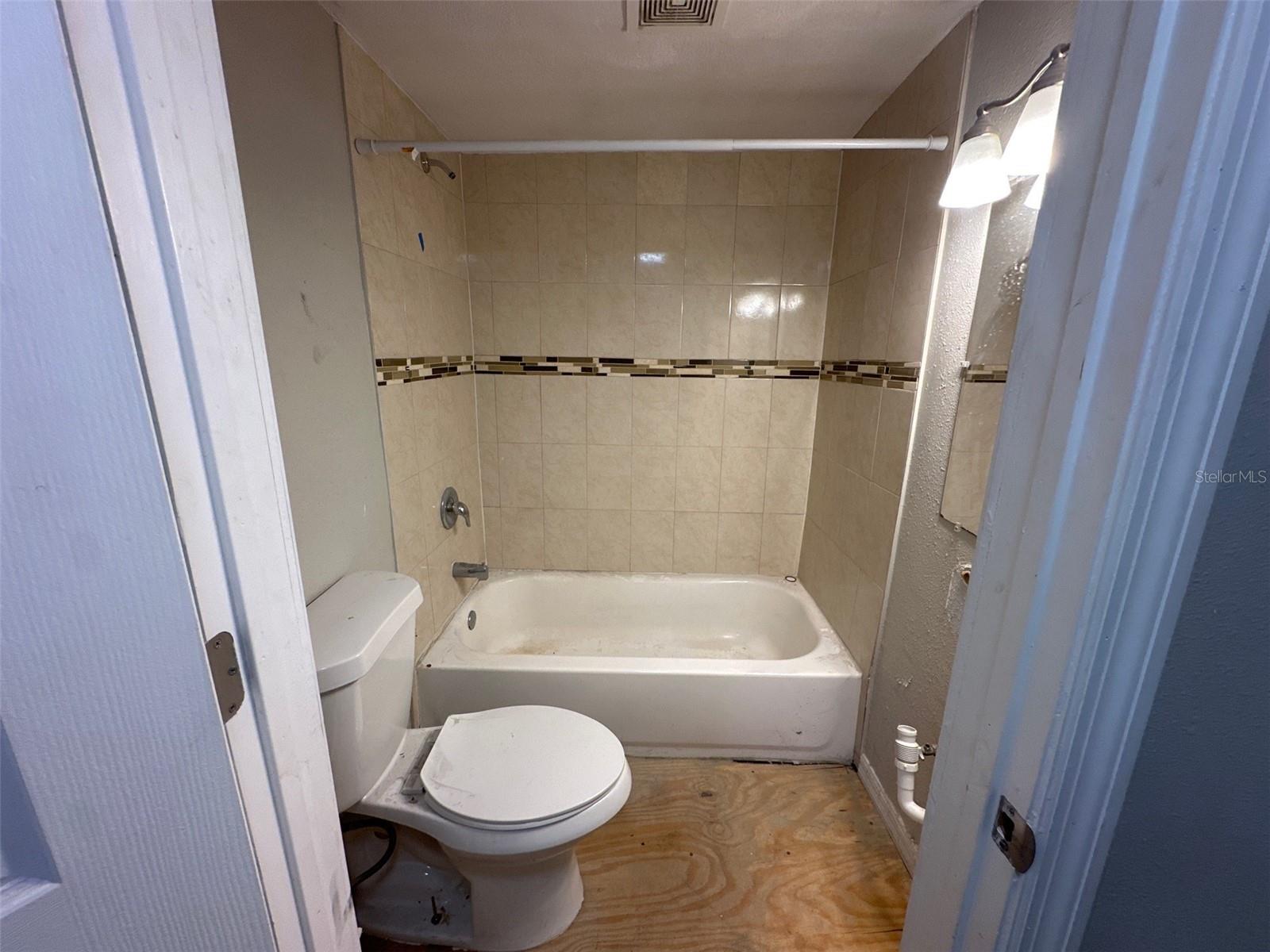 515 E MORGAN ST, TARPON SPRINGS, FL, 34689