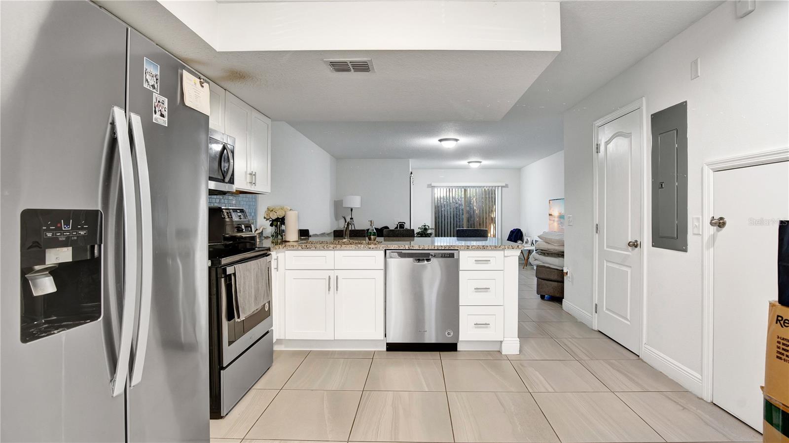 1860 FOXHALL CIR #1860, KISSIMMEE, FL, 34741