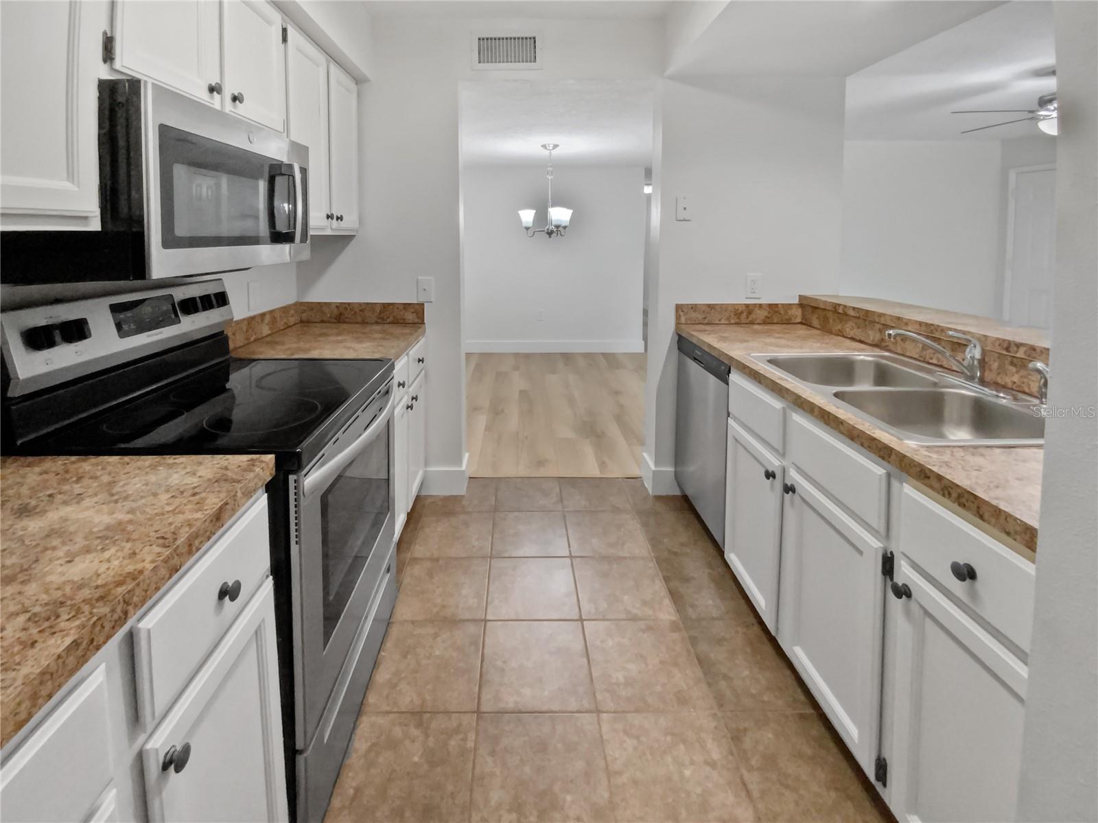 196 RIVERBEND DR #101, ALTAMONTE SPRINGS, FL, 32714