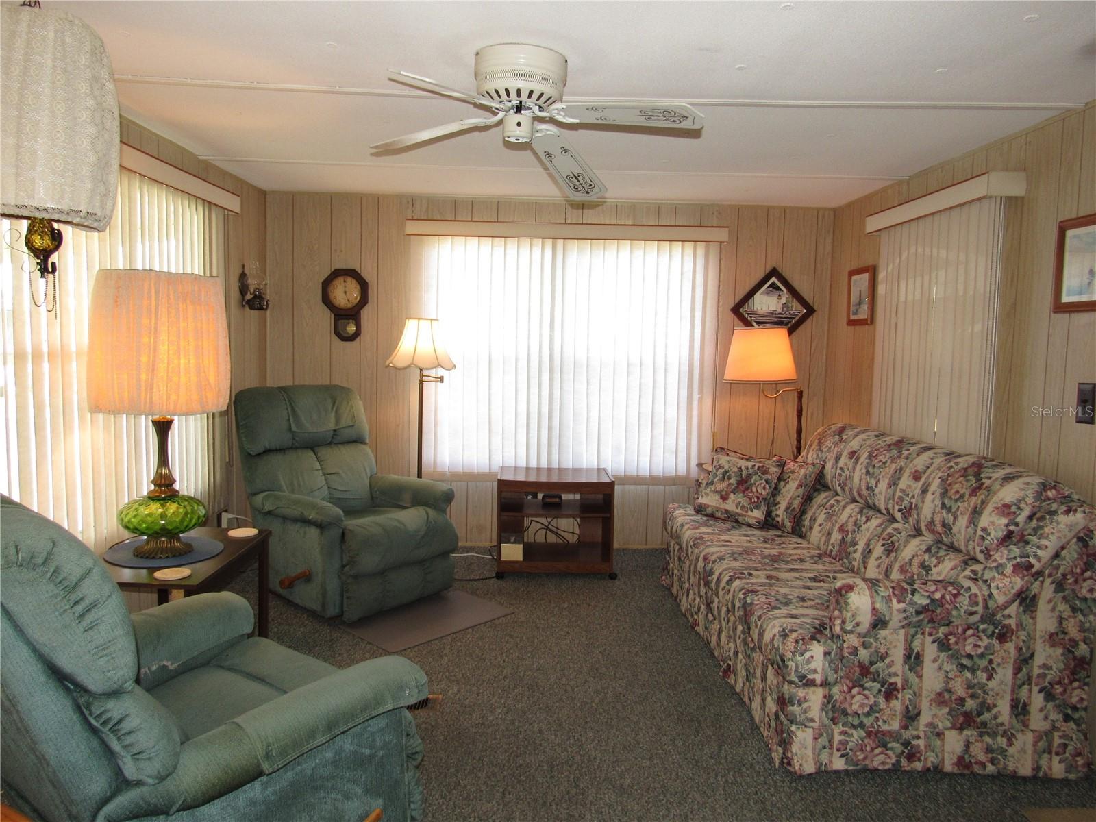 37112 SANDRA AVE, ZEPHYRHILLS, FL, 33542