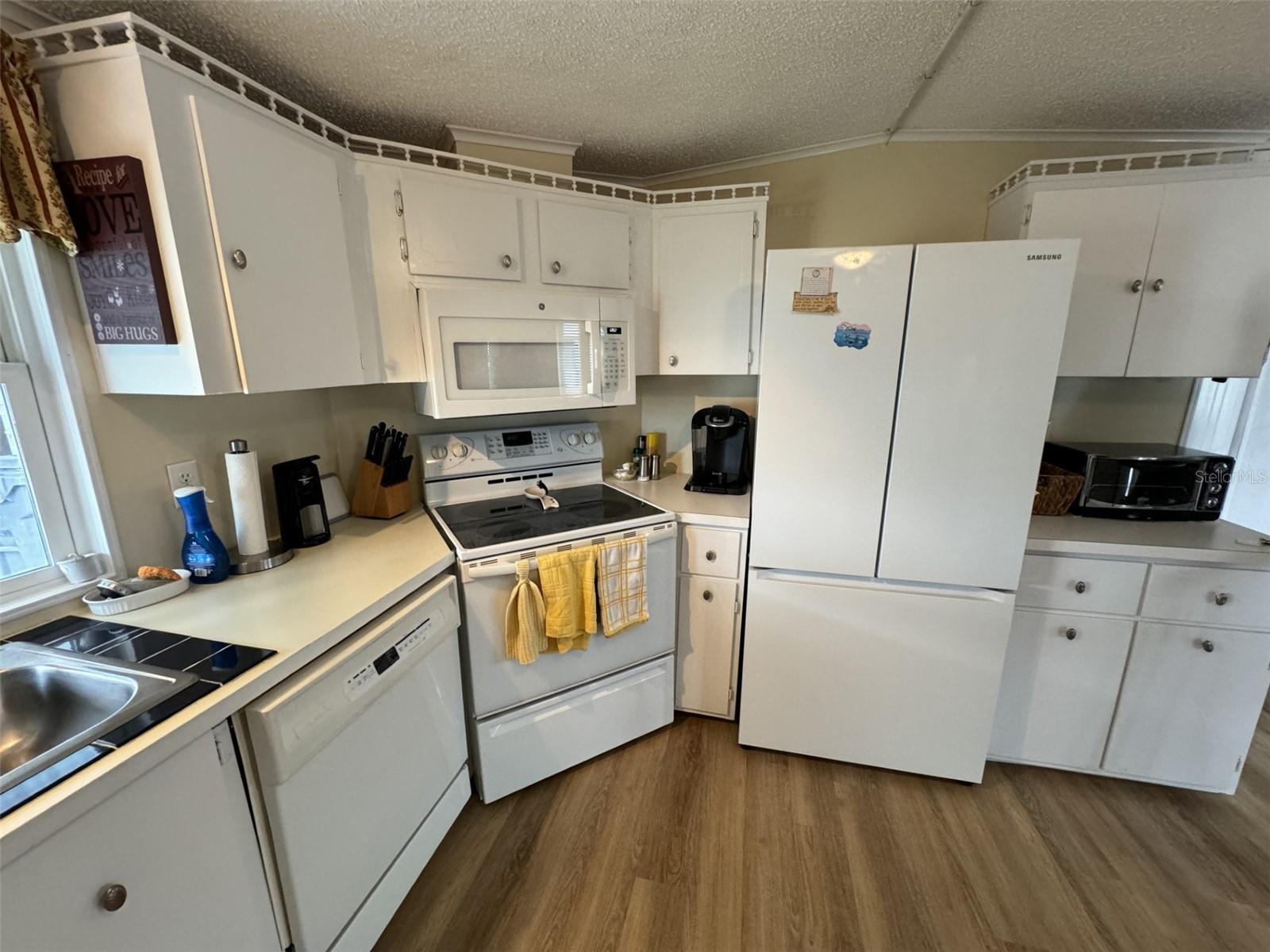 245 CHERRYWOOD DR, LAKE WALES, FL, 33898