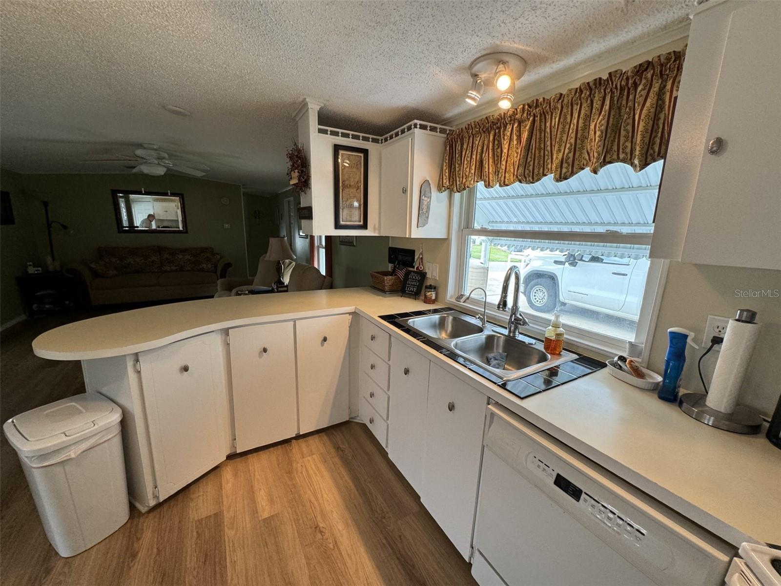 245 CHERRYWOOD DR, LAKE WALES, FL, 33898