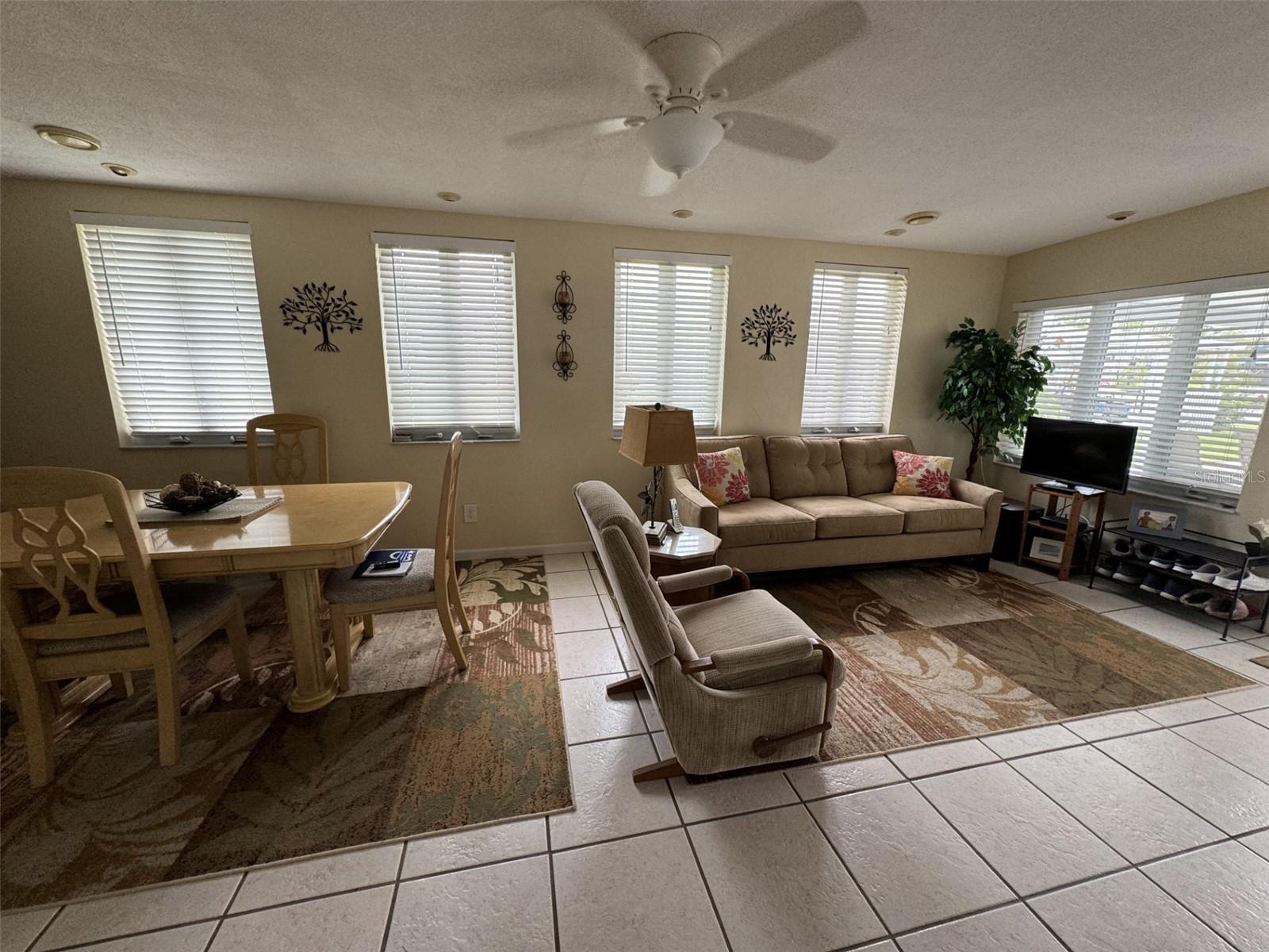 245 CHERRYWOOD DR, LAKE WALES, FL, 33898