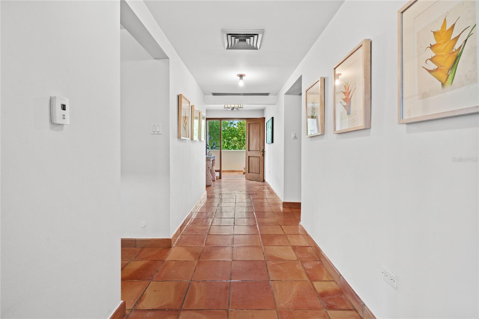 PR9105564 Property Photo