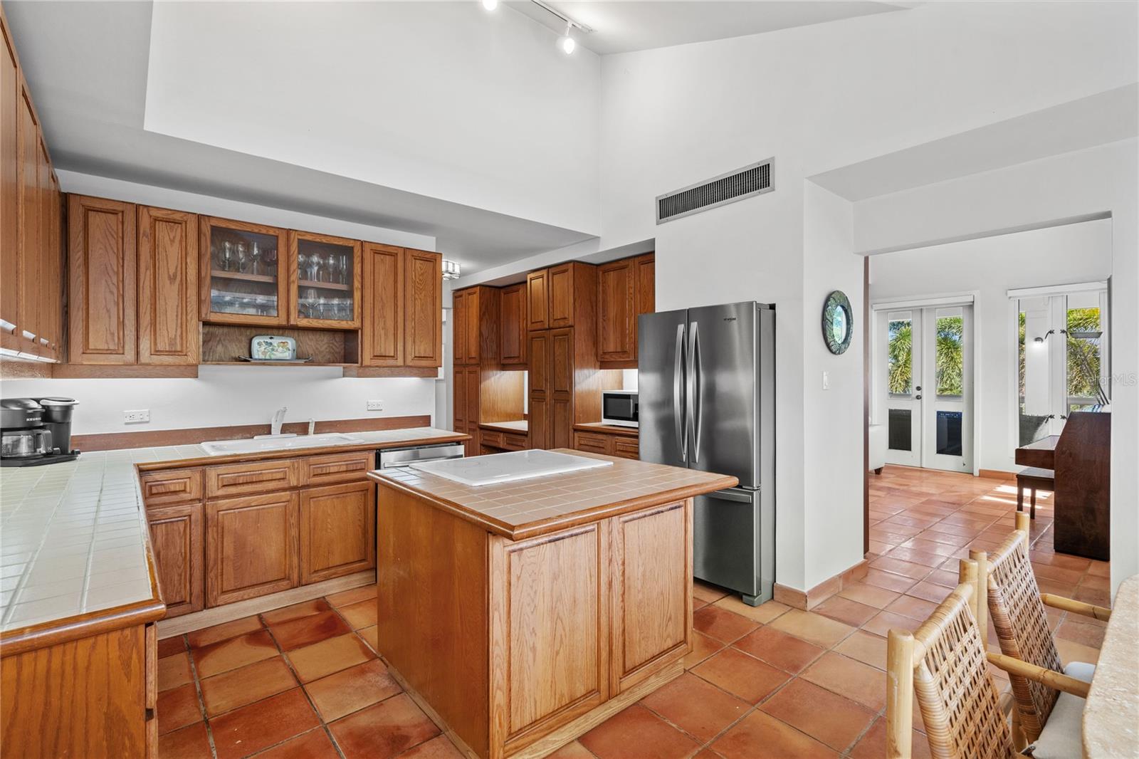 PR9105564 Property Photo