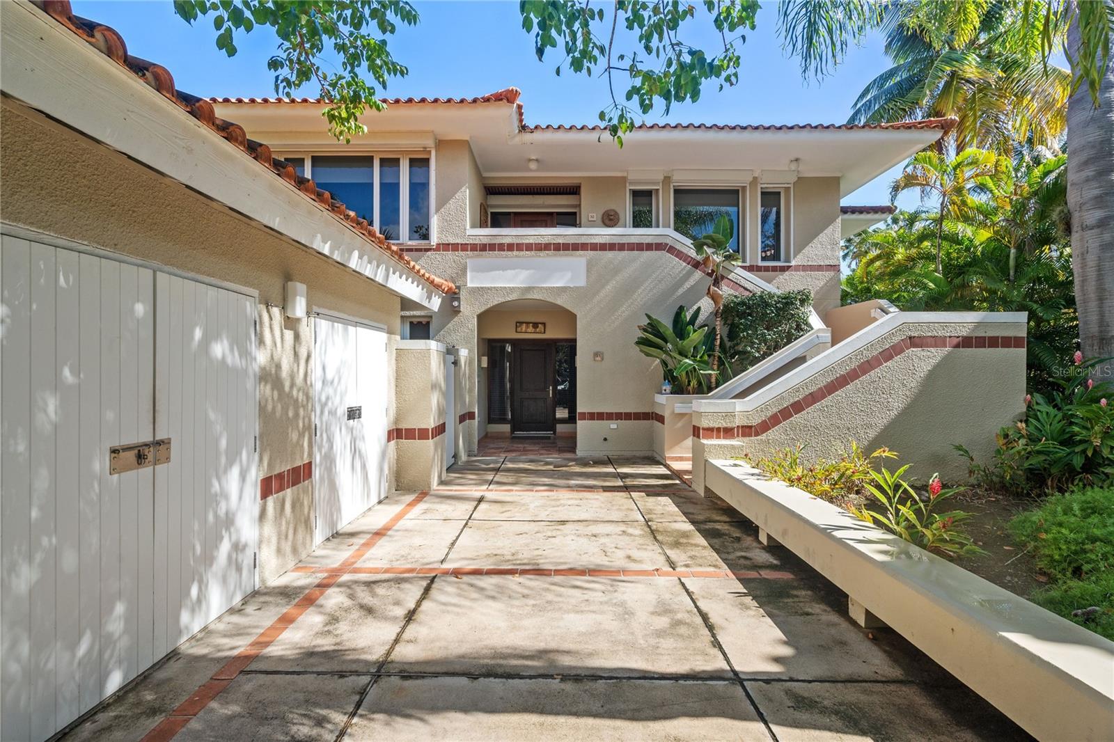 PR9105564 Property Photo