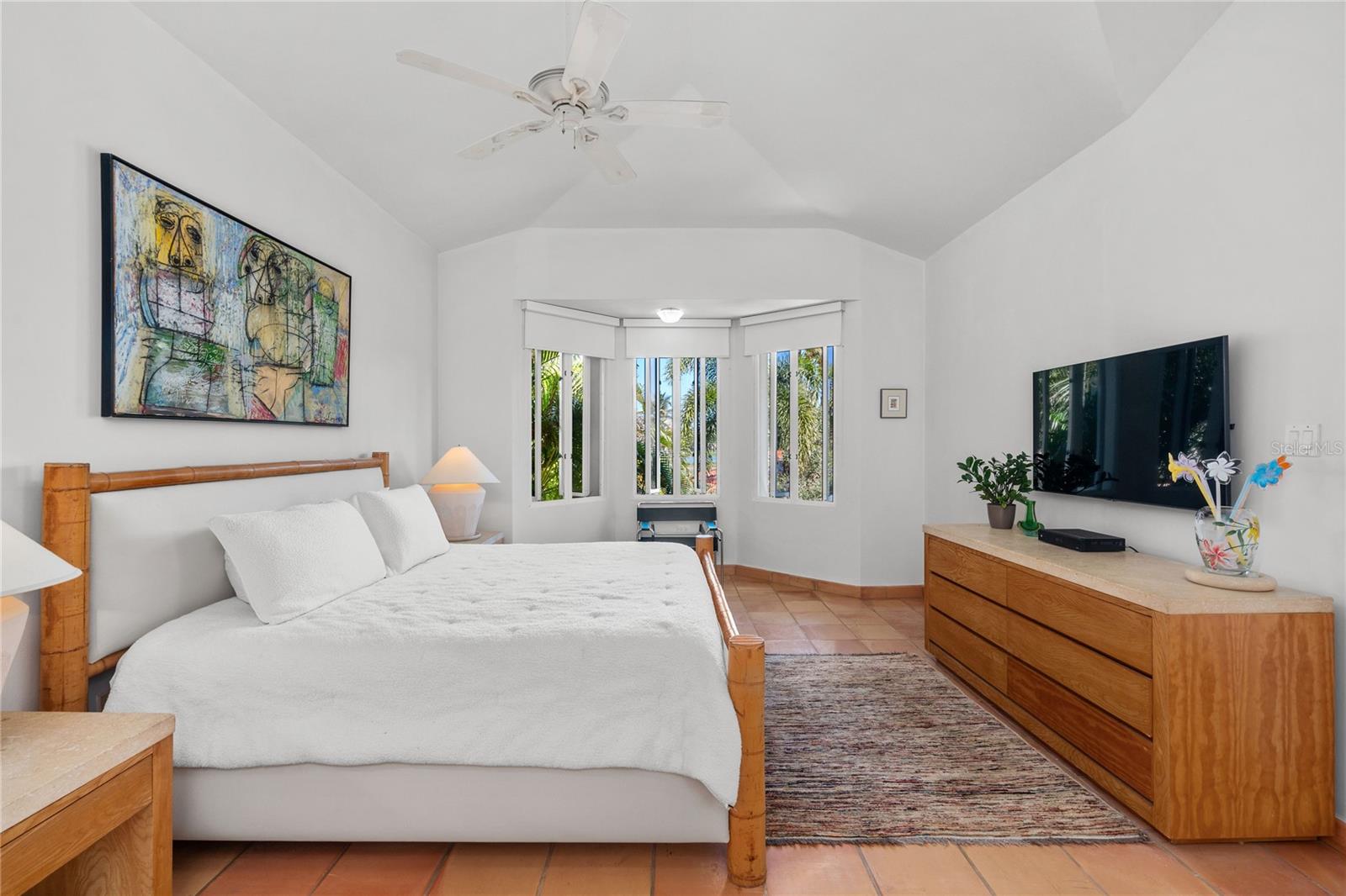 PR9105564 Property Photo