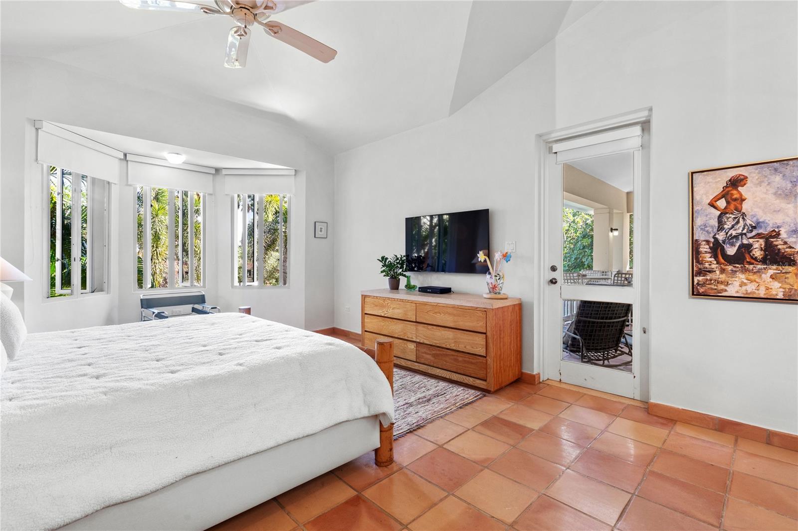 PR9105564 Property Photo