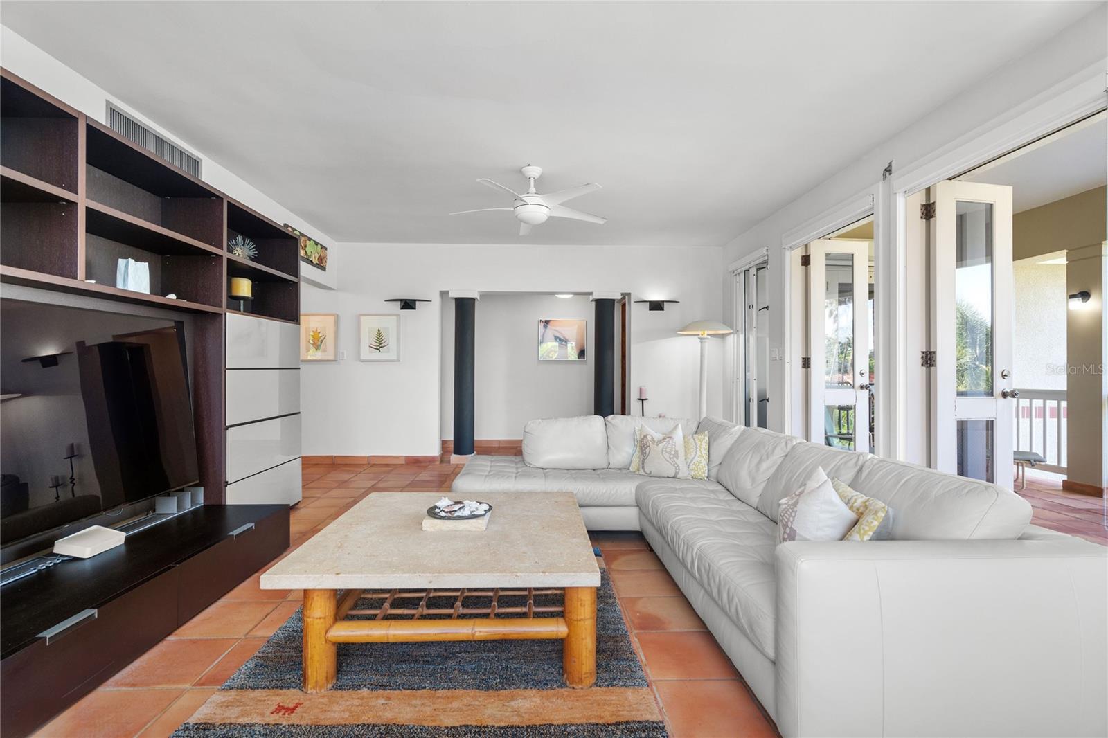 PR9105564 Property Photo