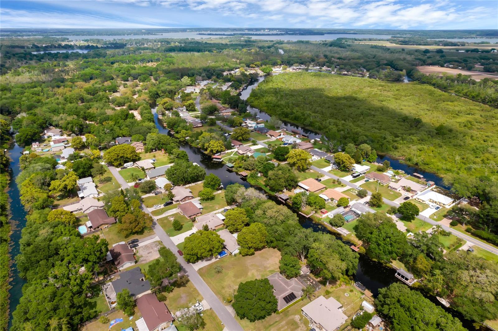 LISA DR, TAVARES, FL, 32778